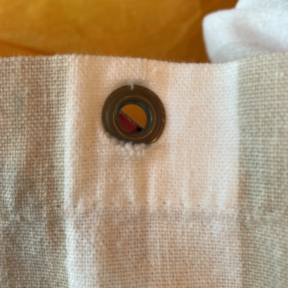 Shower curtain and rings